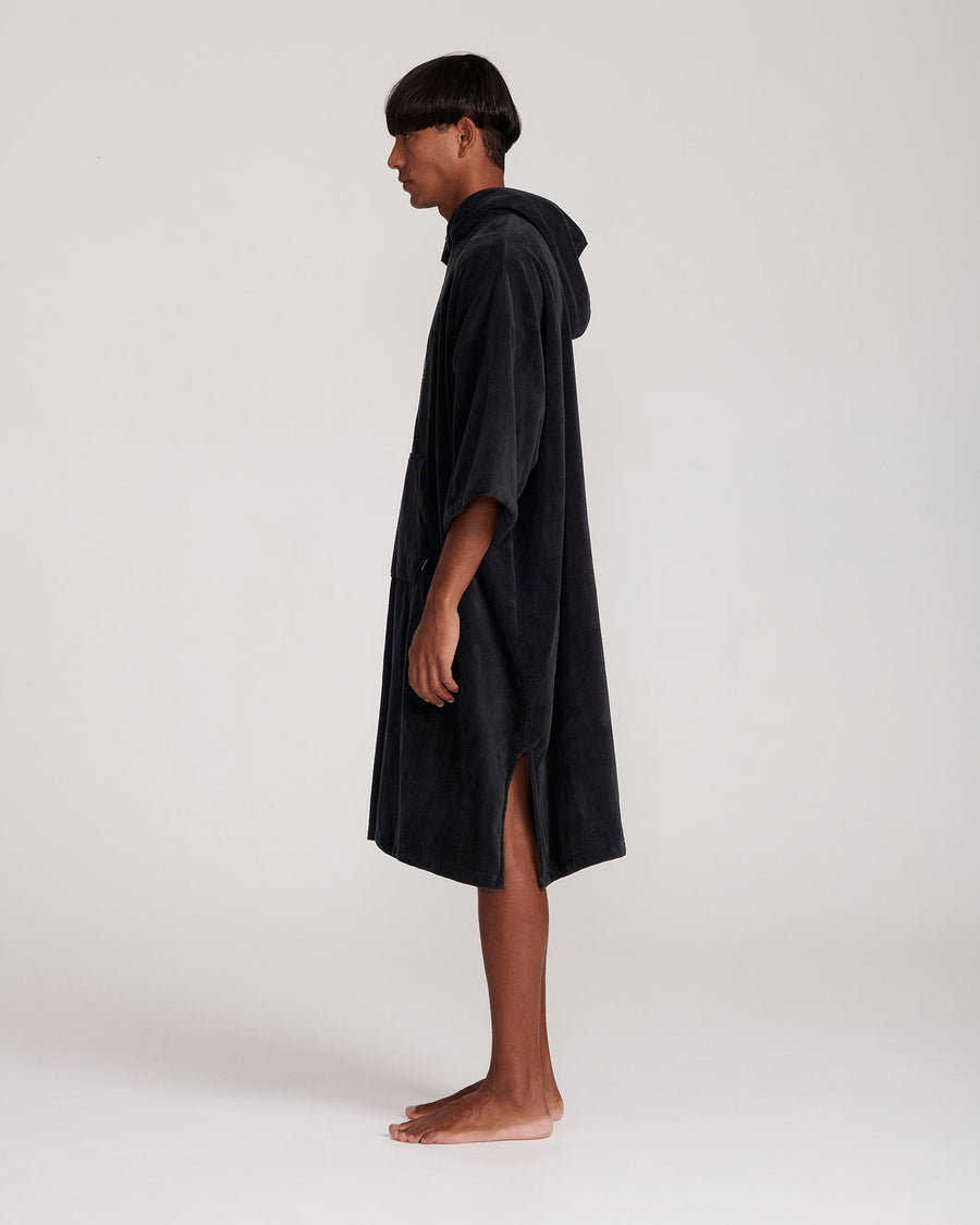 Grande Surf Poncho - Black