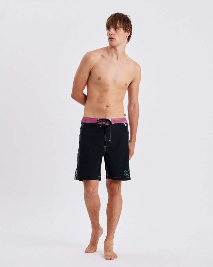 Boneyard 18" Panel Boardshort - Black