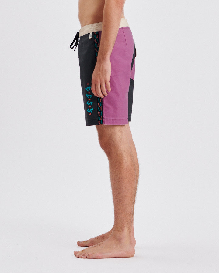 Boneyard 18" Boardshort - Black