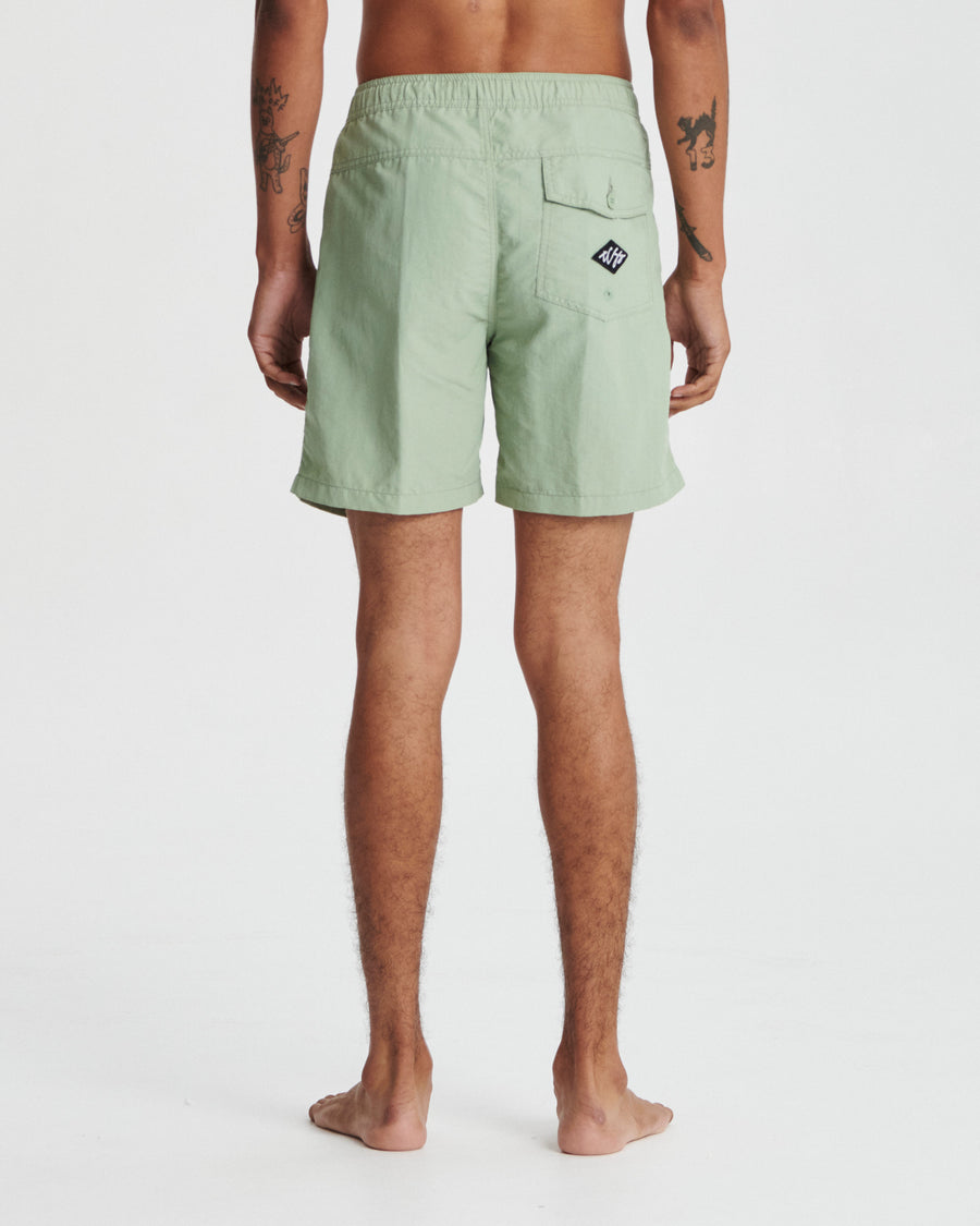 Nucleus 16" Trunk - Pistachio