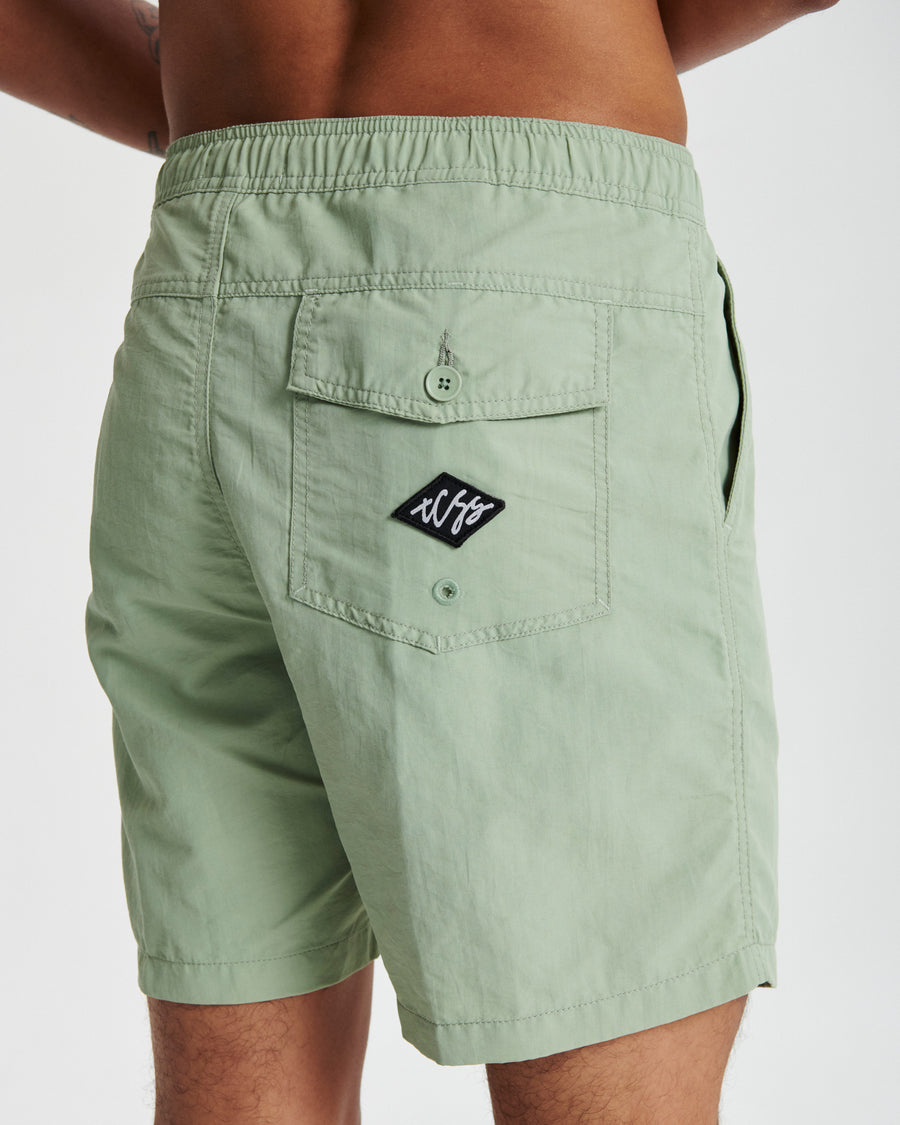 Nucleus 16" Trunk - Pistachio