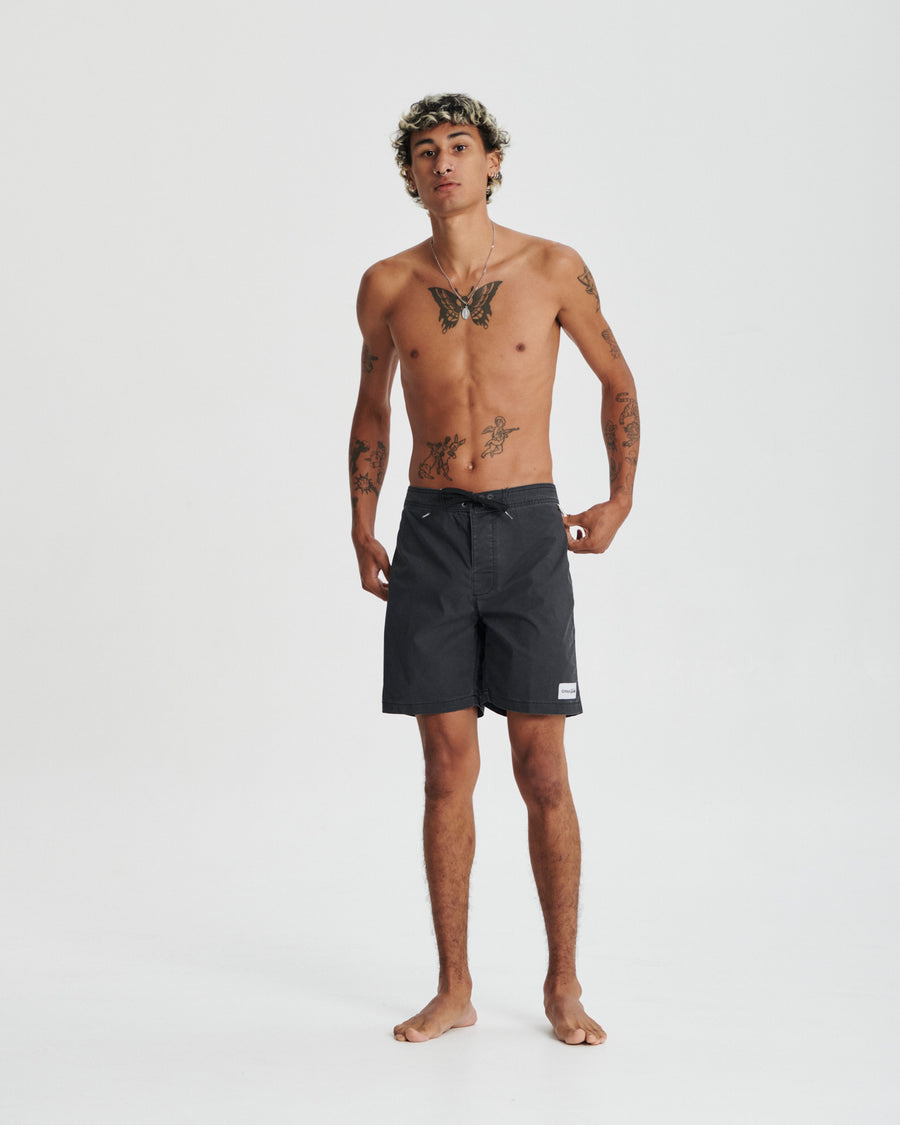 Temples 18" Boardshort - Black