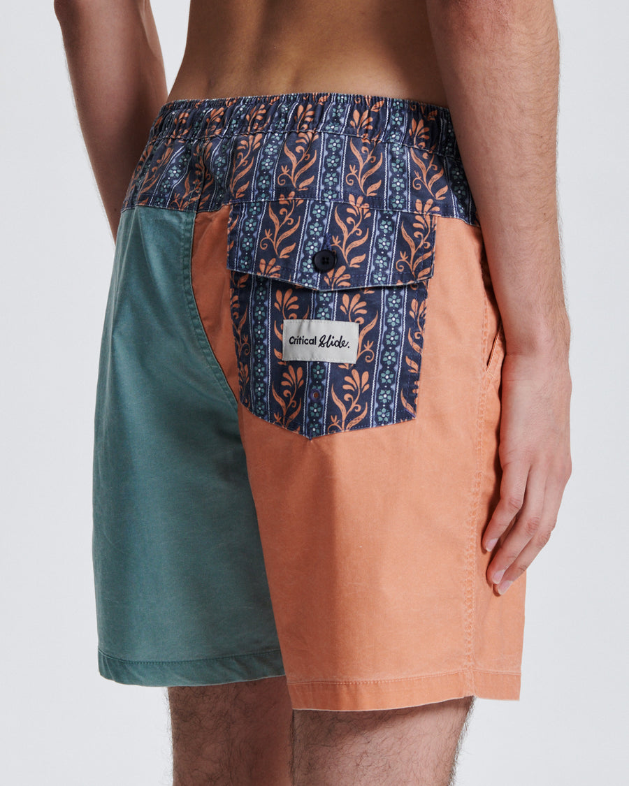 Plain Jane 16" Trunk - Peach