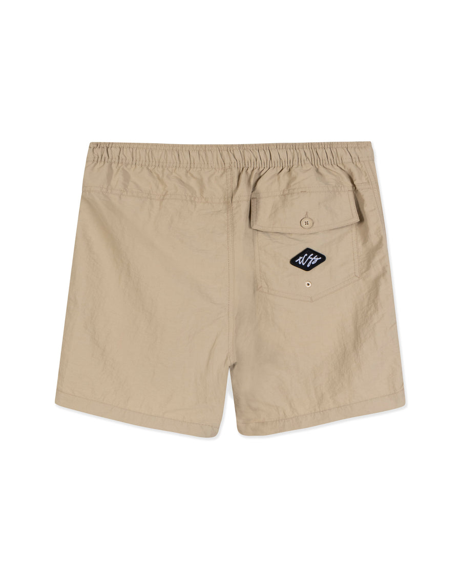 Nucleus 16" Trunk - Sand