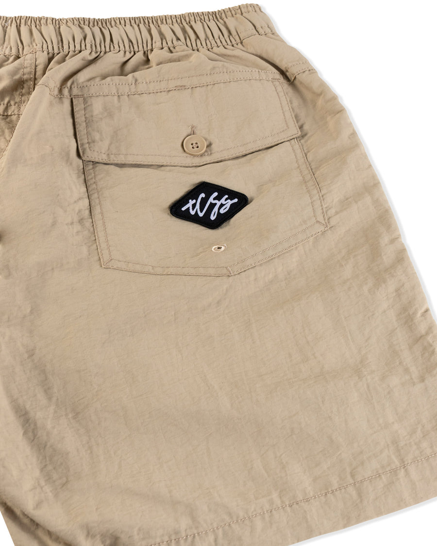 Nucleus 16" Trunk - Sand