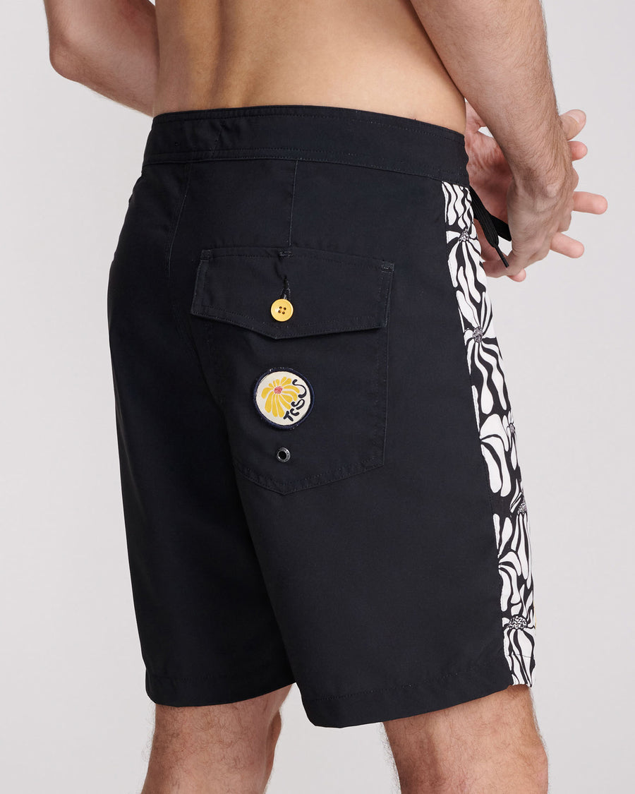 FLOW PANEL BOARDSHORT - BLACK