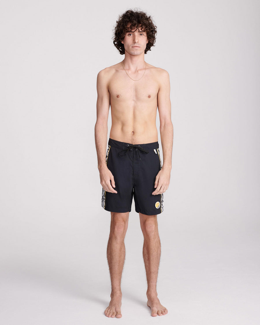 FLOW PANEL BOARDSHORT - BLACK