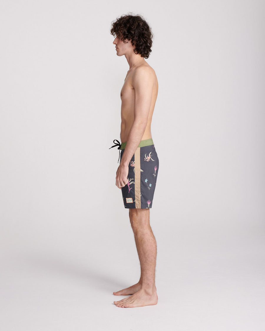 MAYTIVES BOARDSHORT - BLACK