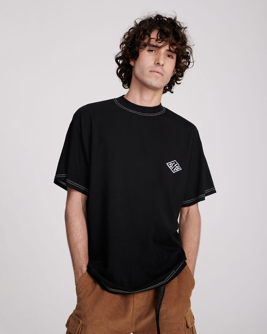 SCRIBBLE CONTRAST TEE - BLACK