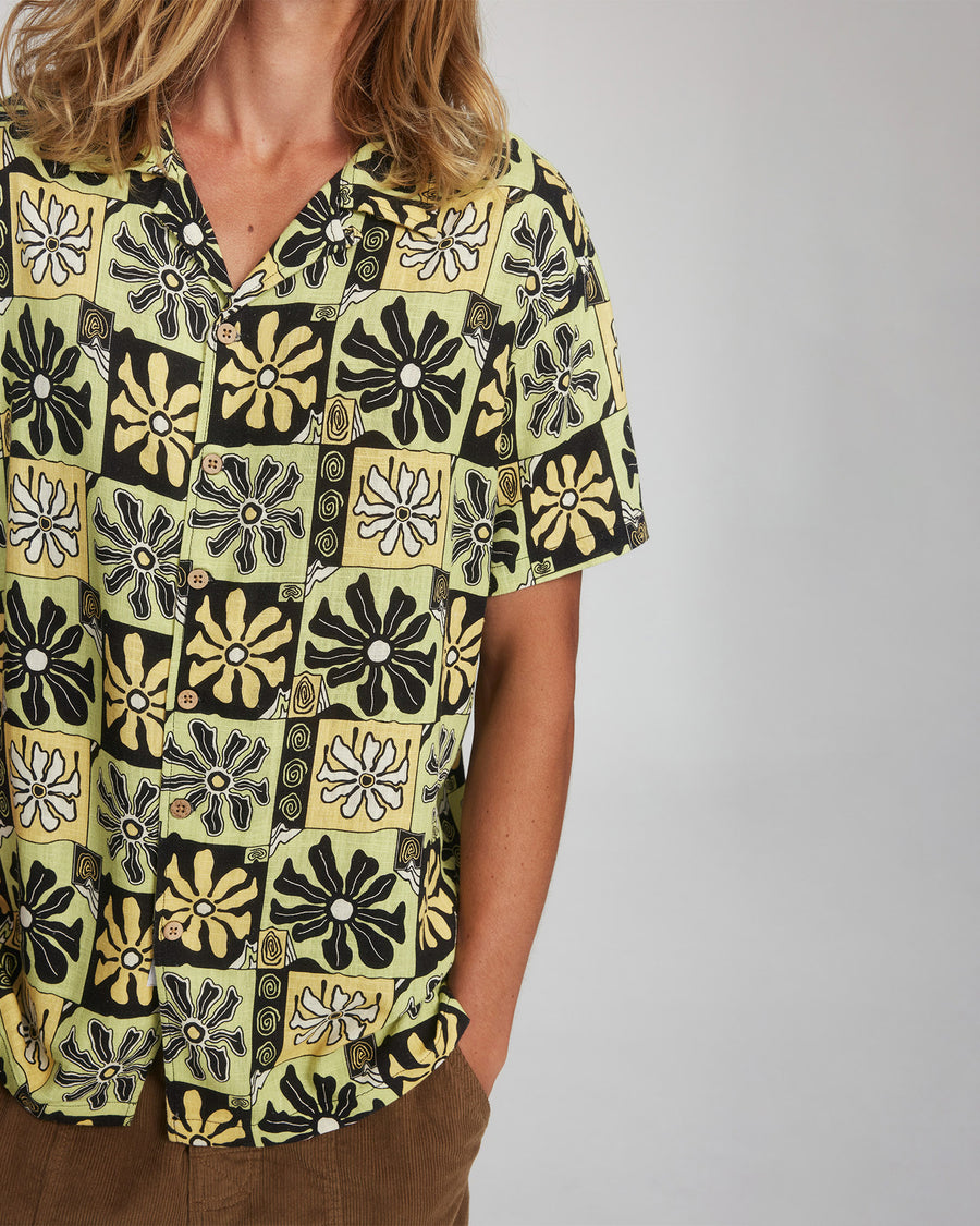 Drip Resort Shirt - Apple