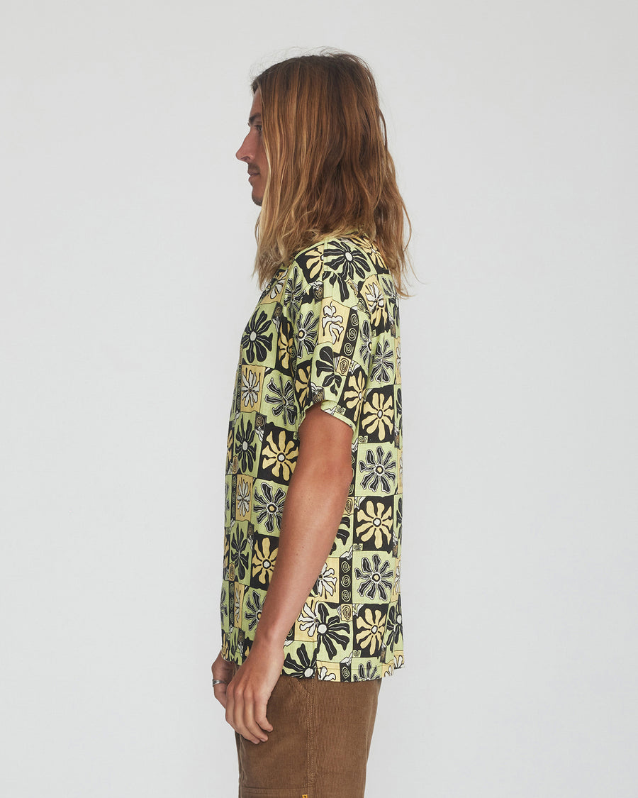 Drip Resort Shirt - Apple