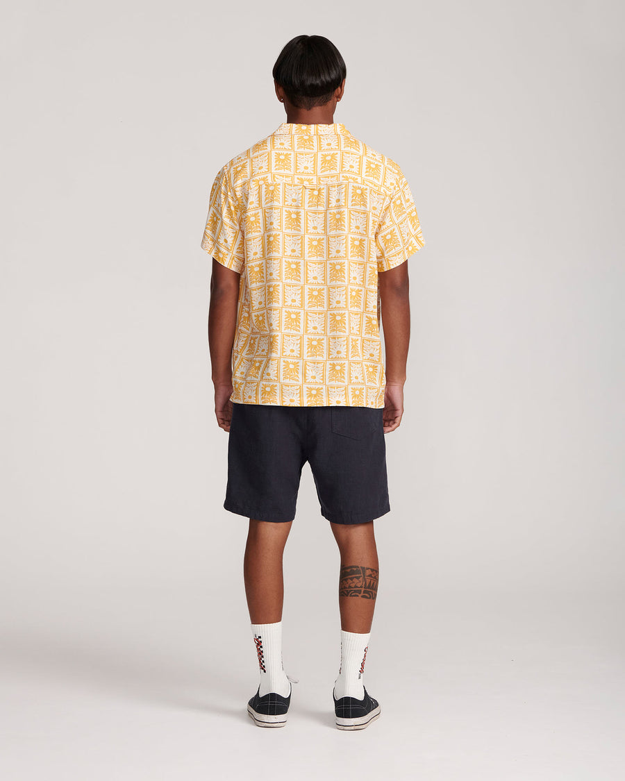 Calen Tile Resort Shirt - Gold