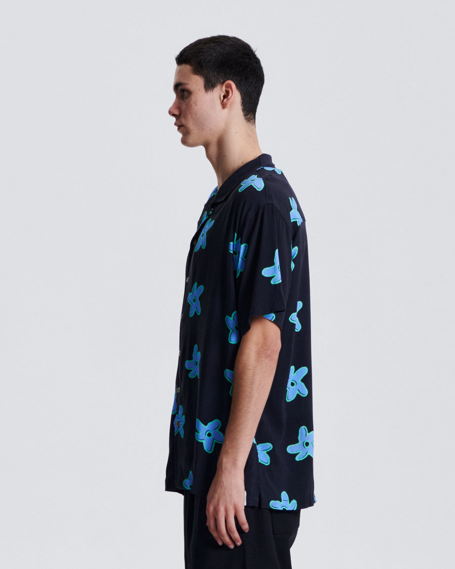 Seeker SS Resort Shirt - Black