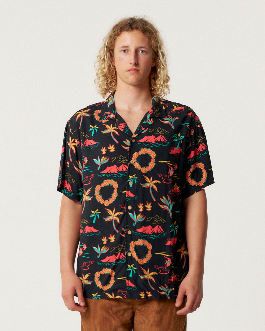 Islands Resort Shirt - Black