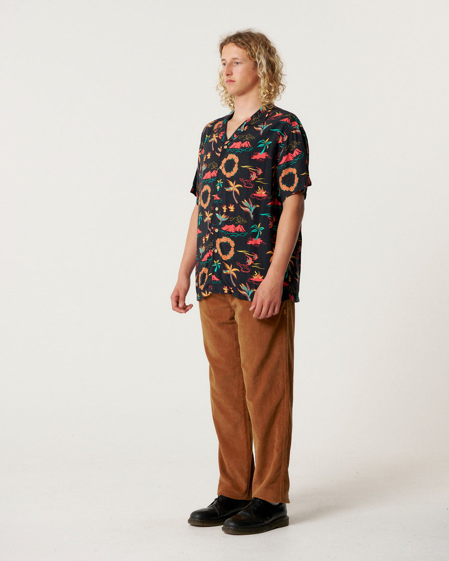 Islands Resort Shirt - Black
