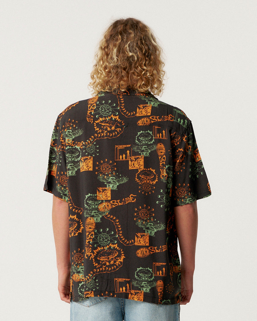 Madness Resort Shirt - Black