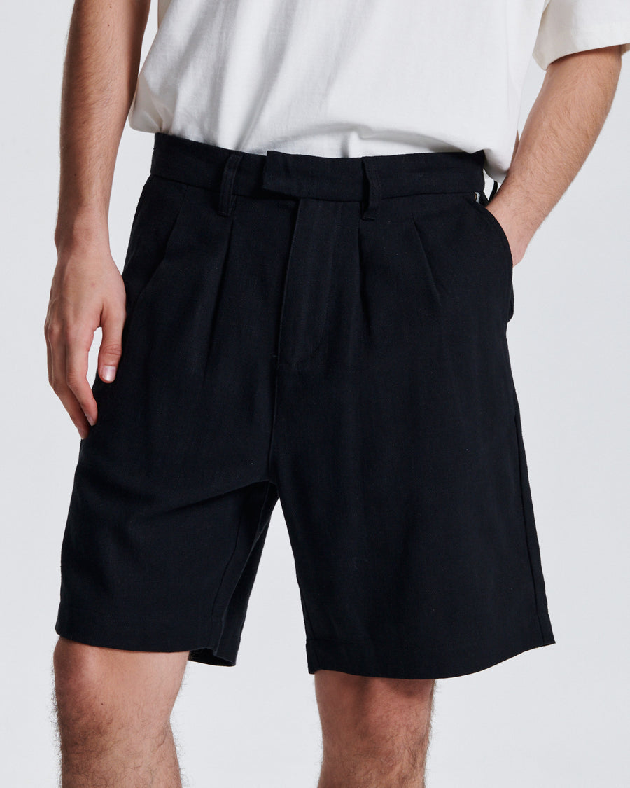 Harro Linen Pleat Short - Black