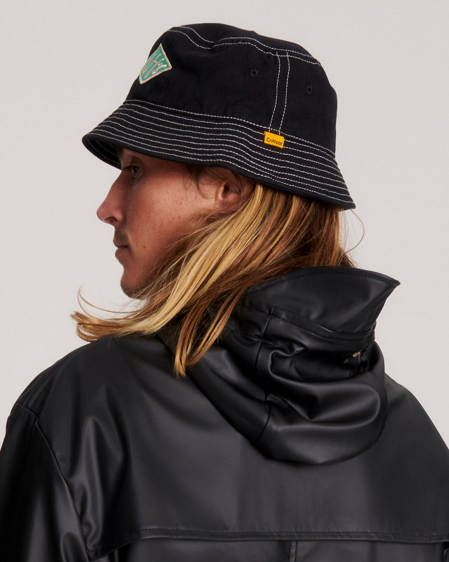 CRITICAL RAIN JACKET - BLACK