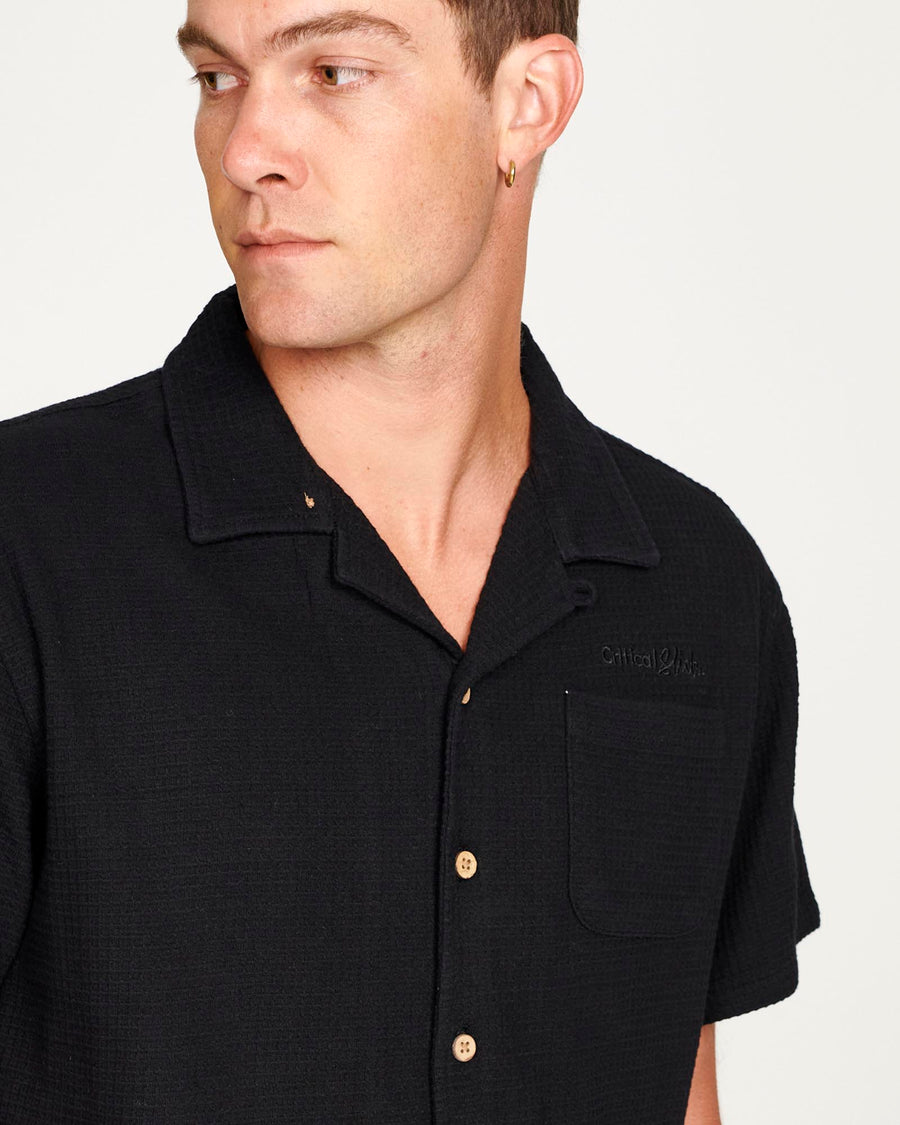 RESORT WAFFLE SHIRT - BLACK