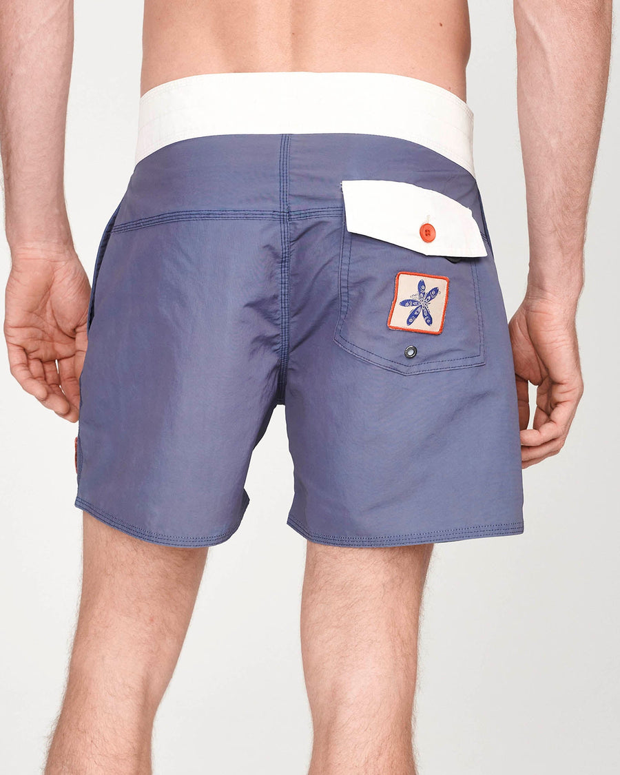 EASTY TRUNK