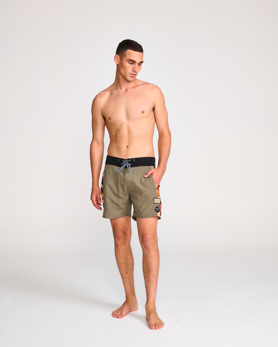 CHOCOLATE LOGGER TRUNK - SAND
